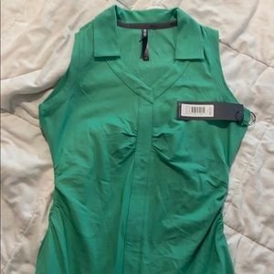 NWT- Lija Sleeveless Gold Shirt - MED